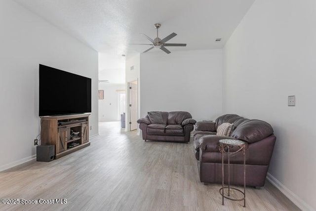 377 Wishing Well Circle SW, Palm Bay, FL 32908