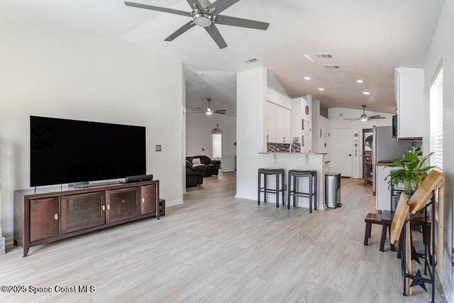 377 Wishing Well Circle SW, Palm Bay, FL 32908
