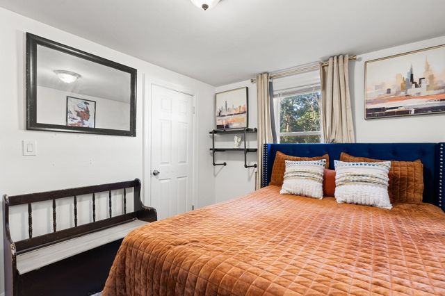 441 E Ashland St, Brockton, MA 02302