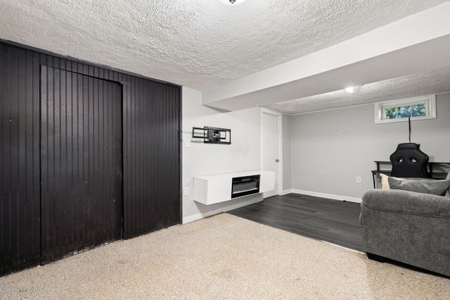441 E Ashland St, Brockton, MA 02302