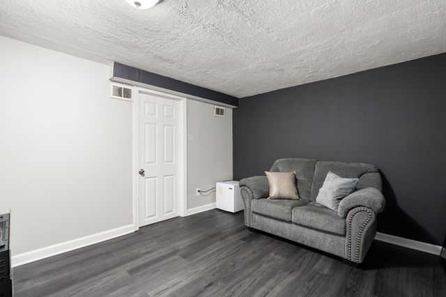441 E Ashland St, Brockton, MA 02302