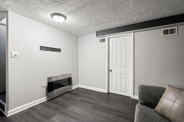 441 E Ashland St, Brockton, MA 02302