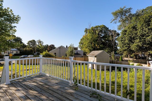 441 E Ashland St, Brockton, MA 02302