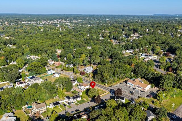 441 E Ashland St, Brockton, MA 02302
