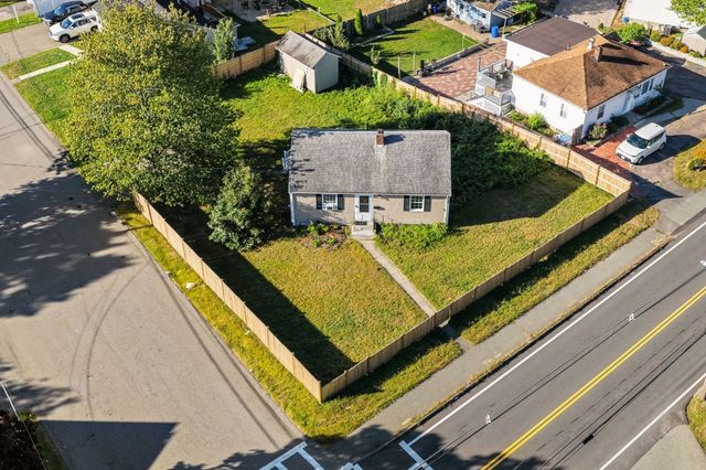 441 E Ashland St, Brockton, MA 02302