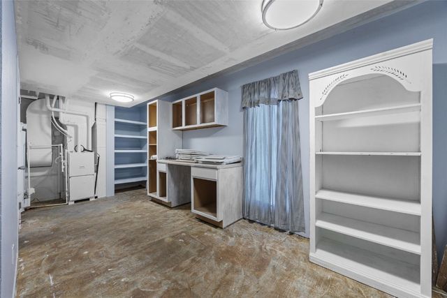 6301 Hillcrest, Cedar Rapids, IA 52404