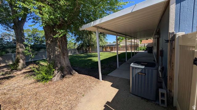 8780 S 250 E, Sandy, UT 84070