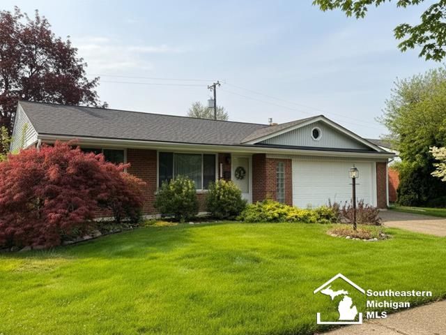 34316 Tomahawk Drive, Westland, MI 48185