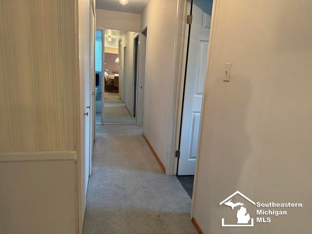 34316 Tomahawk Drive, Westland, MI 48185