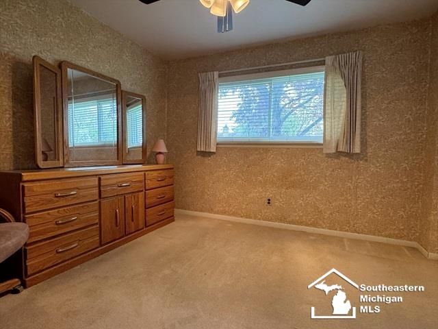 34316 Tomahawk Drive, Westland, MI 48185