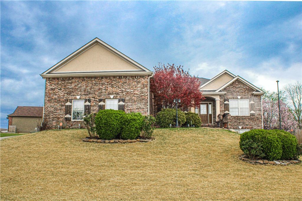 1219 W Holt Avenue, Harrison, AR 72601