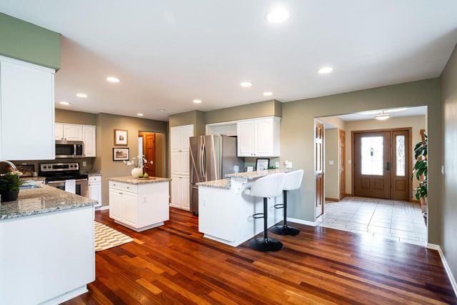 S67W20071 Benjamin COURT, Muskego, WI 53150