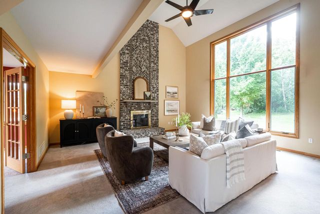 S67W20071 Benjamin COURT, Muskego, WI 53150