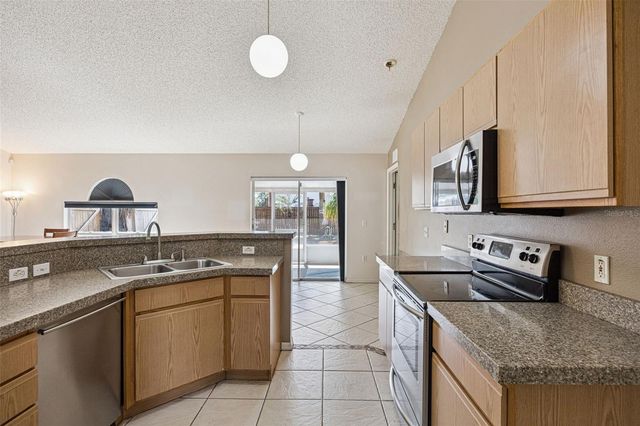 1020 S LAUREL AVENUE, Sanford, FL 32771