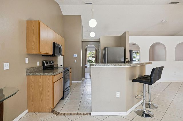 1020 S LAUREL AVENUE, Sanford, FL 32771
