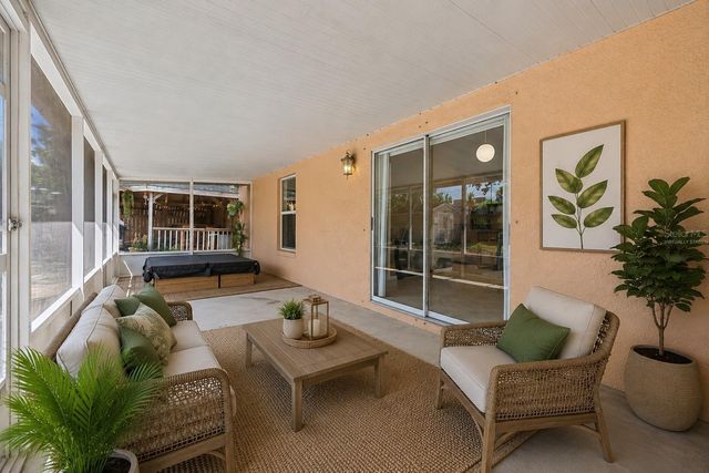 1020 S LAUREL AVENUE, Sanford, FL 32771