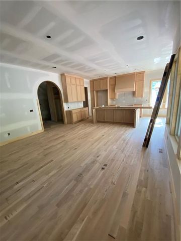 4406 W 71st Street, Prairie Village, KS 66208