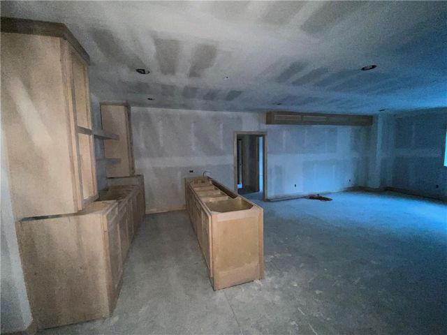 4406 W 71st Street, Prairie Village, KS 66208
