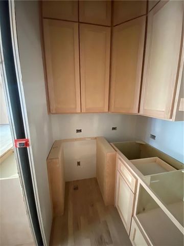 4406 W 71st Street, Prairie Village, KS 66208