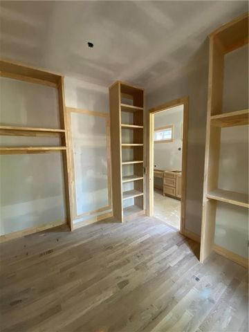 4406 W 71st Street, Prairie Village, KS 66208