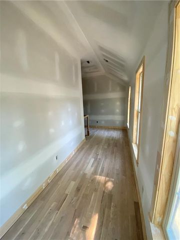 4406 W 71st Street, Prairie Village, KS 66208