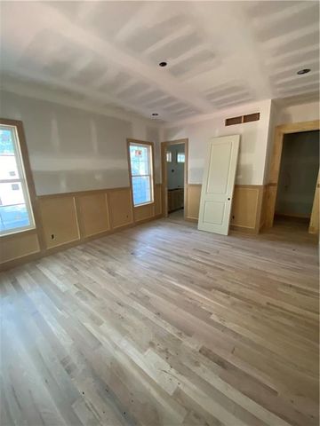 4406 W 71st Street, Prairie Village, KS 66208
