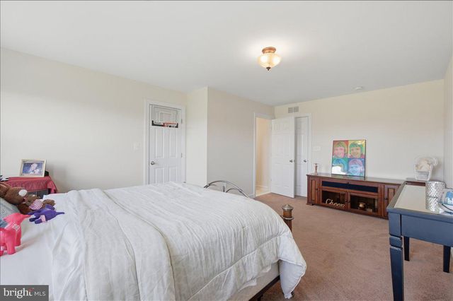 11950 STONEHOUSE VIEW CT, Lovettsville, VA 20180