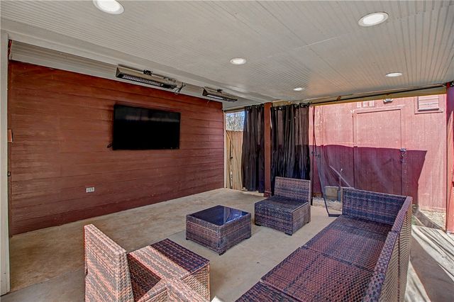 614 West 16TH, Bryan, TX 77803