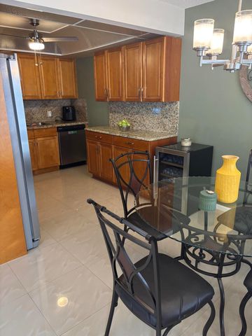 3004 Lincoln A, Boca Raton, FL 33434
