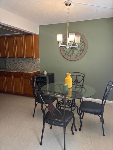 3004 Lincoln A, Boca Raton, FL 33434