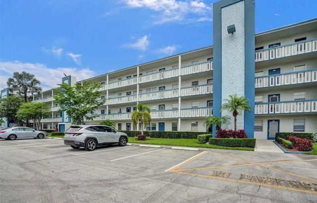 3004 Lincoln A, Boca Raton, FL 33434