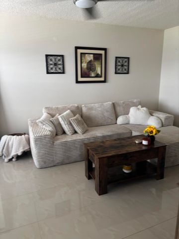3004 Lincoln A, Boca Raton, FL 33434
