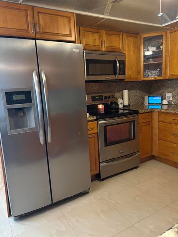 3004 Lincoln A, Boca Raton, FL 33434