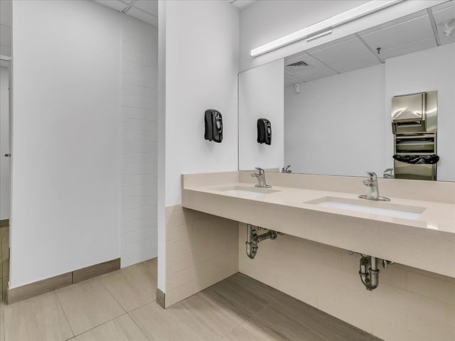 88 Broad St 302, Boston, MA 02110