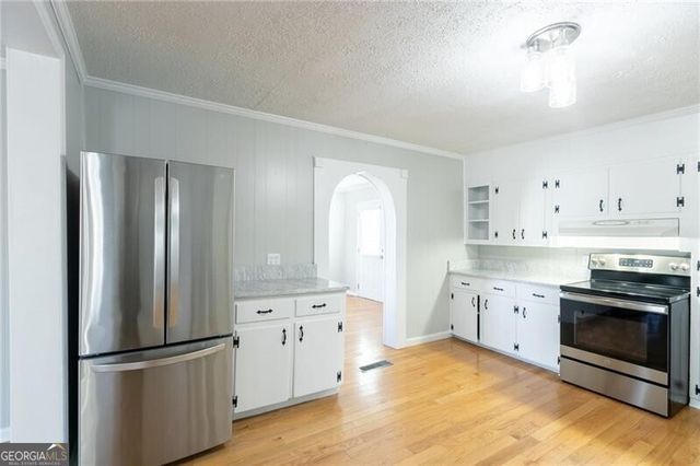 4715 S Lee Street, Buford, GA 30518
