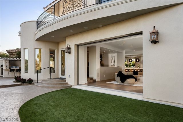 65 Cascade Creek Lane, Las Vegas, NV 89113