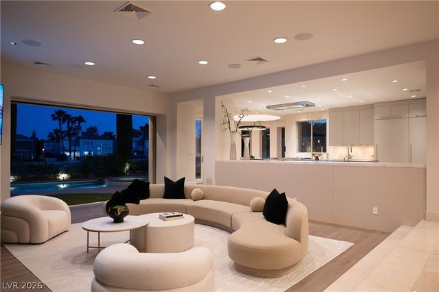 65 Cascade Creek Lane, Las Vegas, NV 89113