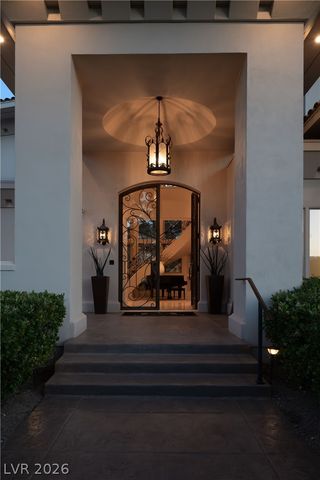 65 Cascade Creek Lane, Las Vegas, NV 89113