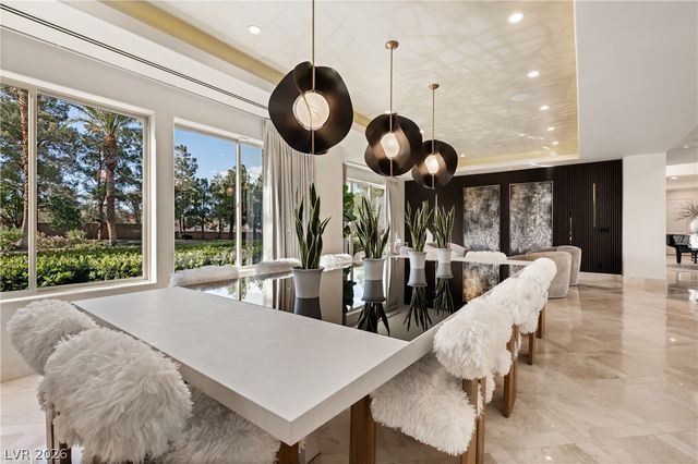 65 Cascade Creek Lane, Las Vegas, NV 89113