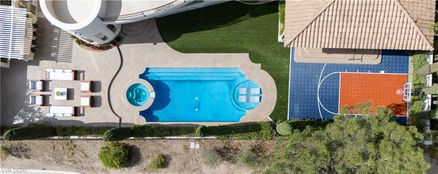 65 Cascade Creek Lane, Las Vegas, NV 89113