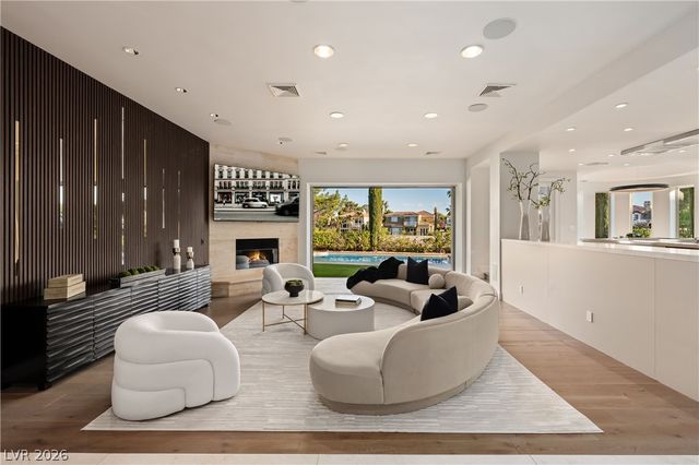 65 Cascade Creek Lane, Las Vegas, NV 89113