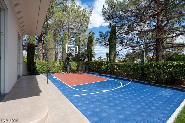 65 Cascade Creek Lane, Las Vegas, NV 89113