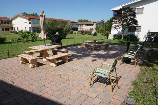 34 Andover B, West Palm Beach, FL 33417