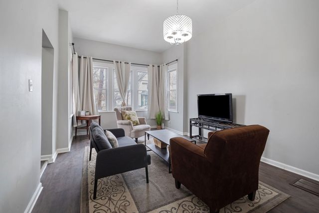 5944 S Princeton Avenue, Chicago, IL 60621