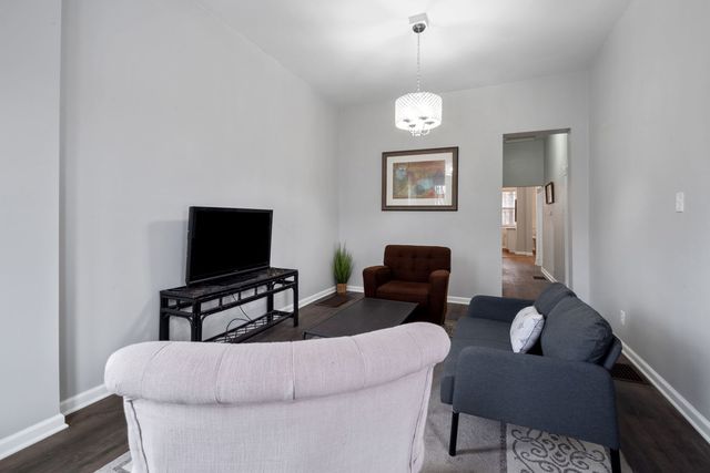 5944 S Princeton Avenue, Chicago, IL 60621