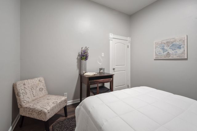 5944 S Princeton Avenue, Chicago, IL 60621