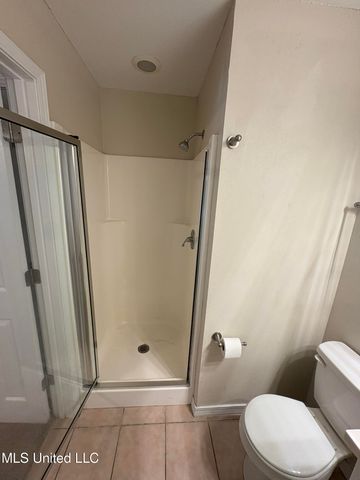 1517 S 10th Street, Ocean Springs, MS 39564