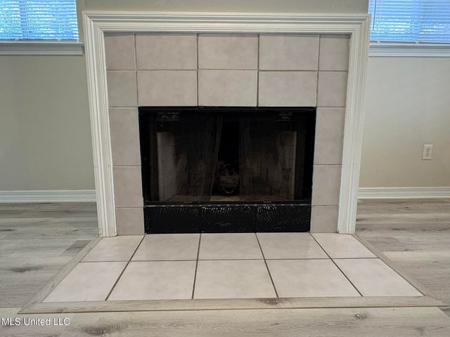 1517 S 10th Street, Ocean Springs, MS 39564