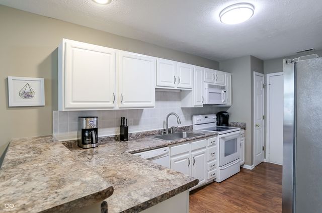 4726 Bridgefield Drive, Indianapolis, IN 46254