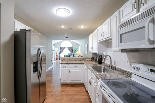 4726 Bridgefield Drive, Indianapolis, IN 46254